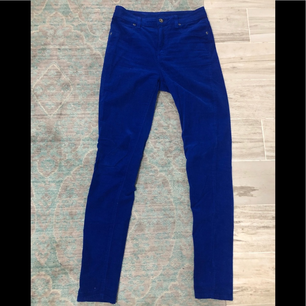 Size 27 Carmar corduroy jeans royal blue